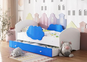 Детская кровать Тучка с ящиком, корпус Белый, фасад Синий в Улан-Удэ